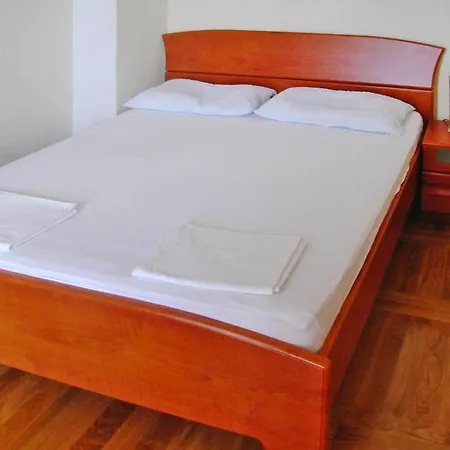 Fortuna In Pirovac, Close To The Seabeach * Pirovac